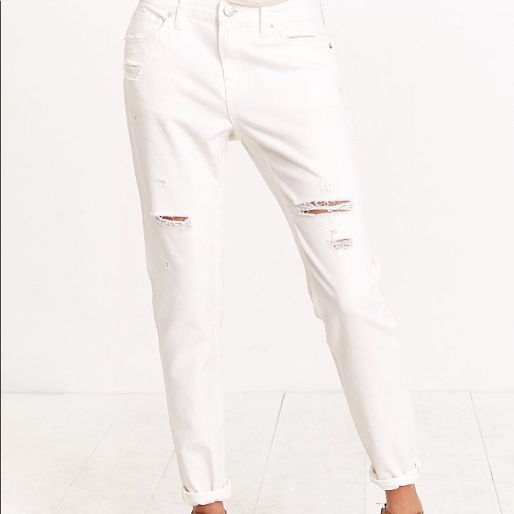 Women’s white denim jeans size 30